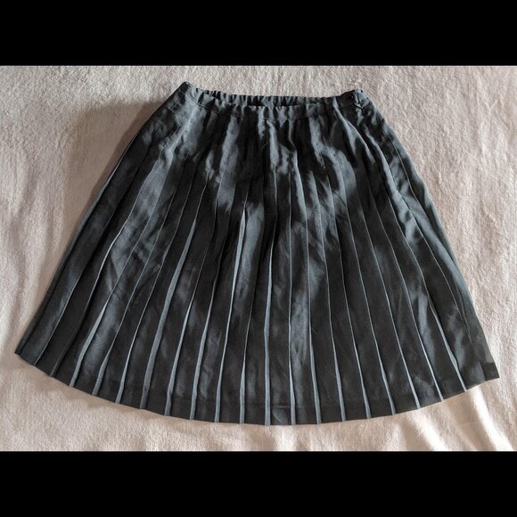 Kathy Ireland Grey A-Line Pleated Skirt - Picture 1 of 7